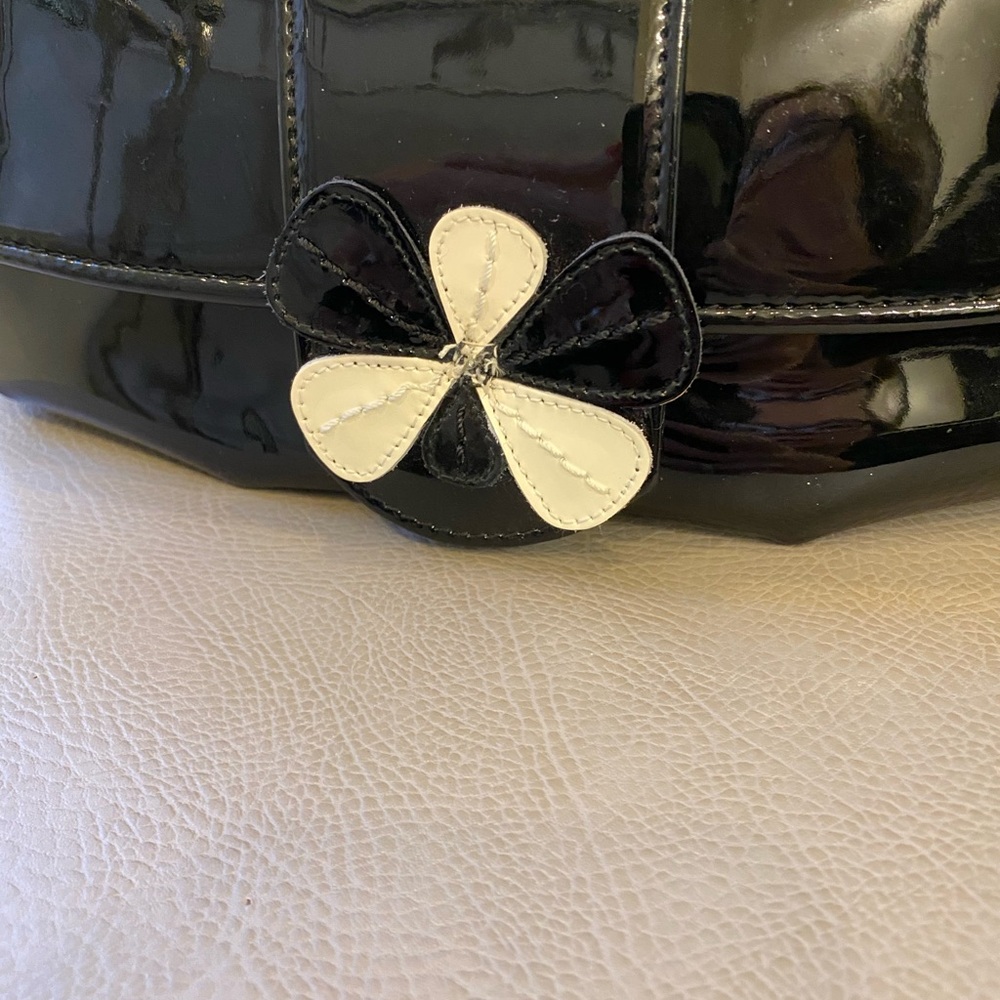 𝅺Stuart Weitzman patent leather clutch purse removable strap - Picture 2 of 13